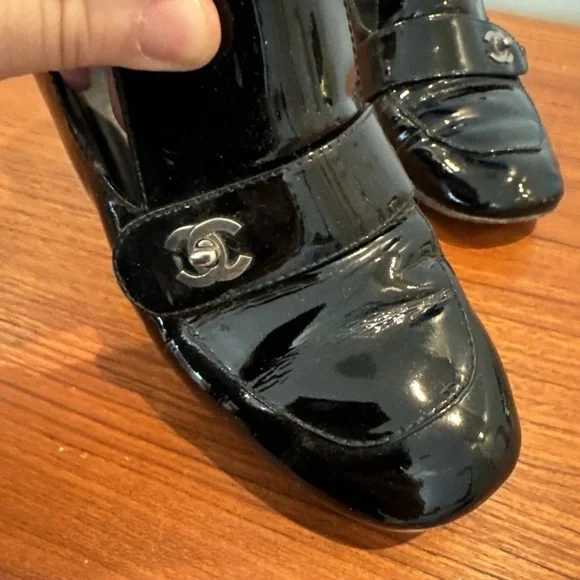 CHANEL Loafers Patent Leather Black Heeled Loafers Size 37 US 6.5/7 Women’s - Picture 5 of 12